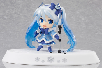 Vocaloid - Hatsune Miku - Nendoroid (#207) - Snow, Fluffy Coat Ver.